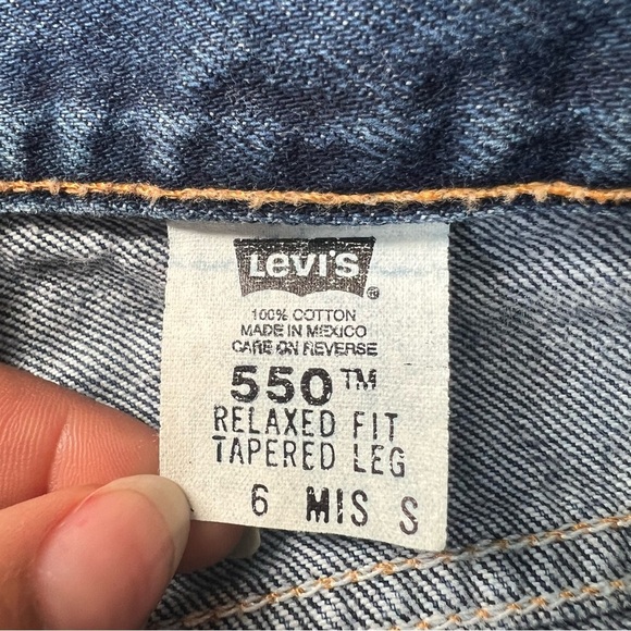 Vintage Levi's Jeans 550 Straight Leg High Waist Mom Made in 2001 Y2K Rare Gem - Picture 3 of 12